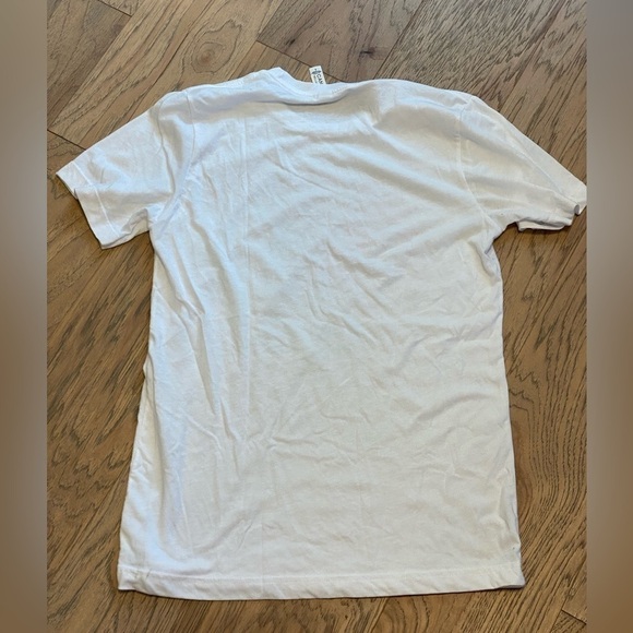 Suns out claws out T-shirt - Picture 3 of 4